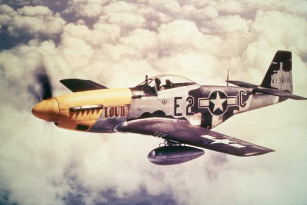 WWII P-51 Lou IV P-51 Lou IV