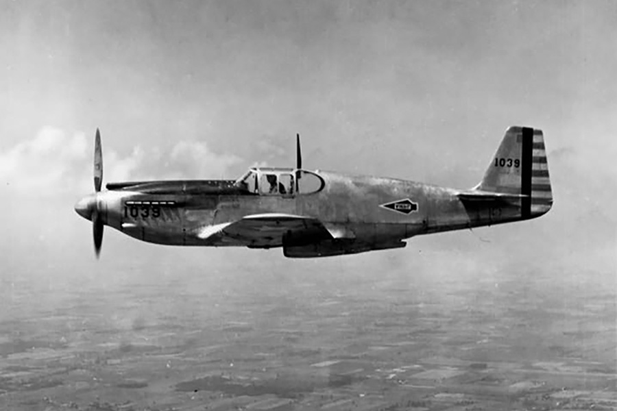XP-51 1039 on a test flight XP-51 1039
