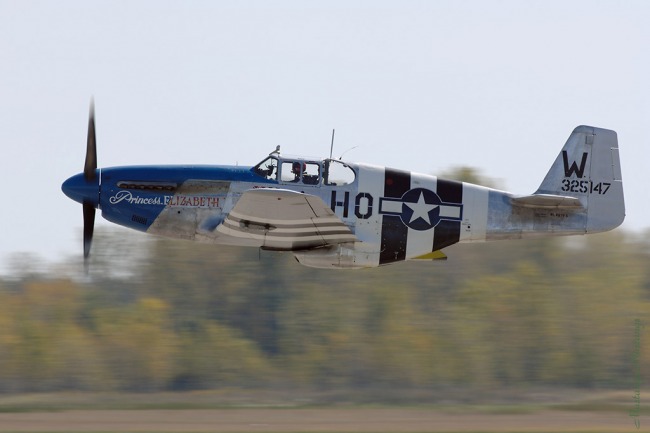 P-51 Survivor 43-25147 N487FS