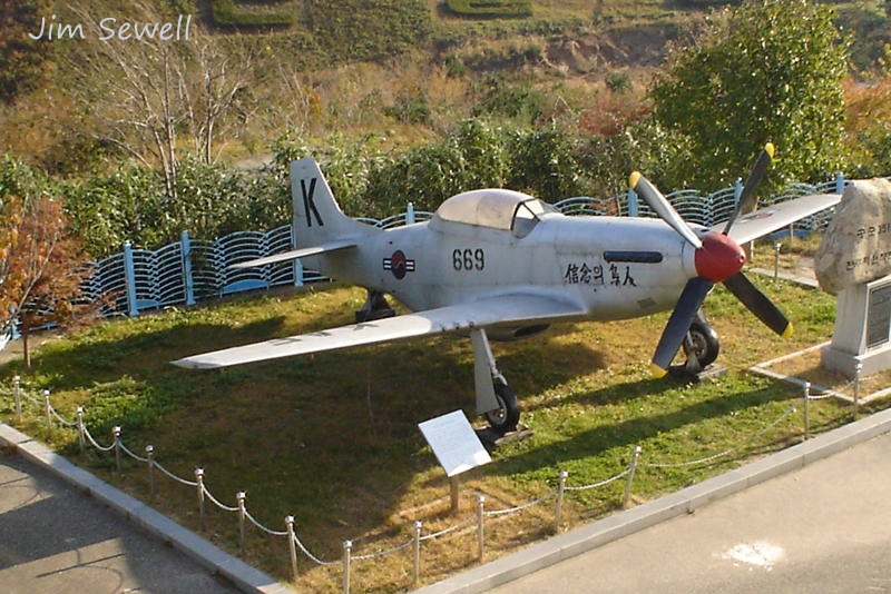 ROKAF669_7868_js6.jpg